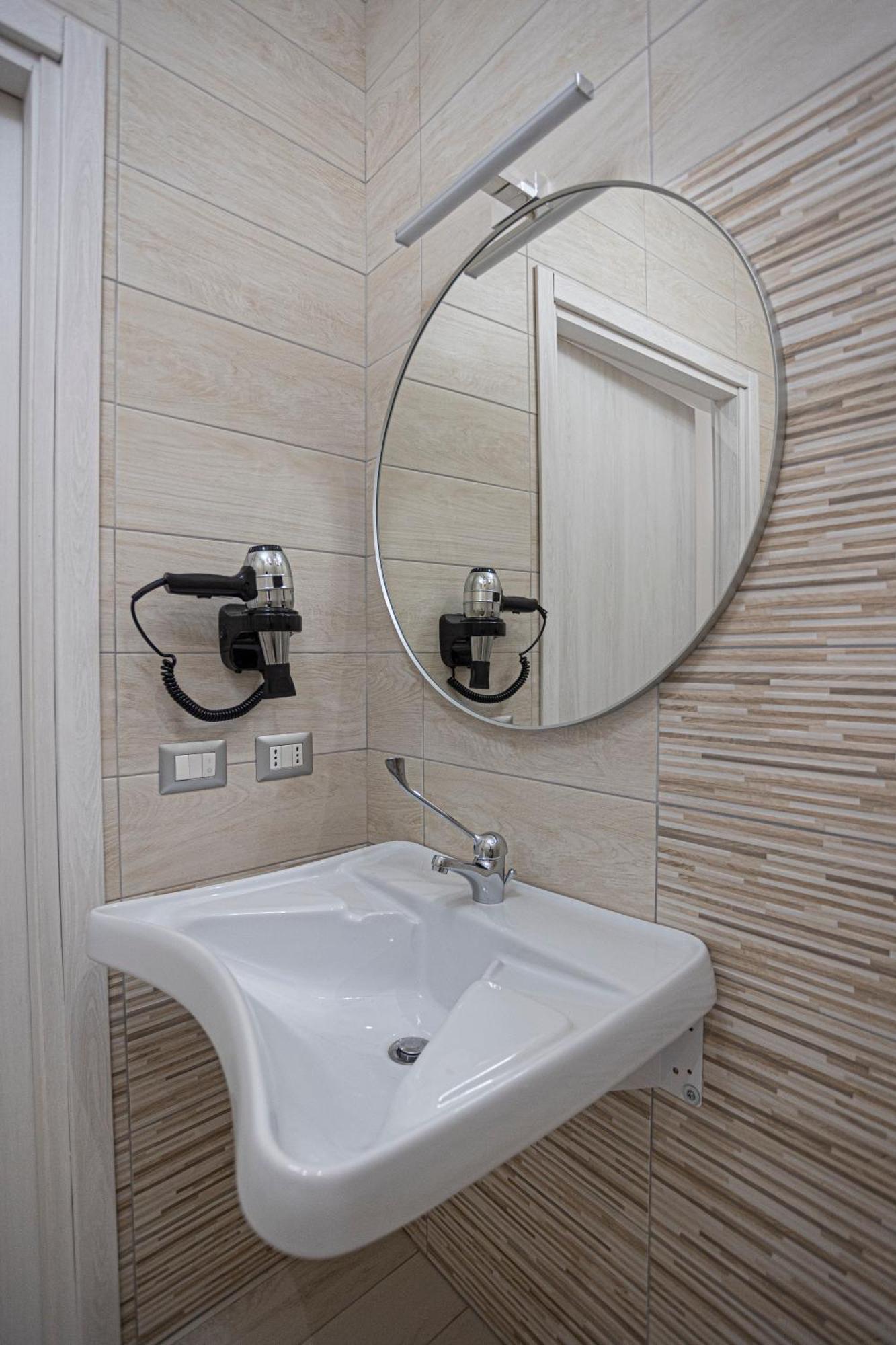Monia Rooms&Hospitality Пьяцца-Армерина Экстерьер фото